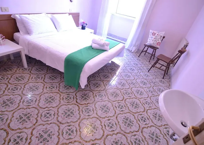 Cathrine Otel 2*