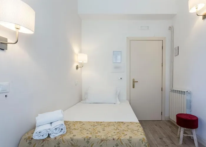 Cathrine Otel